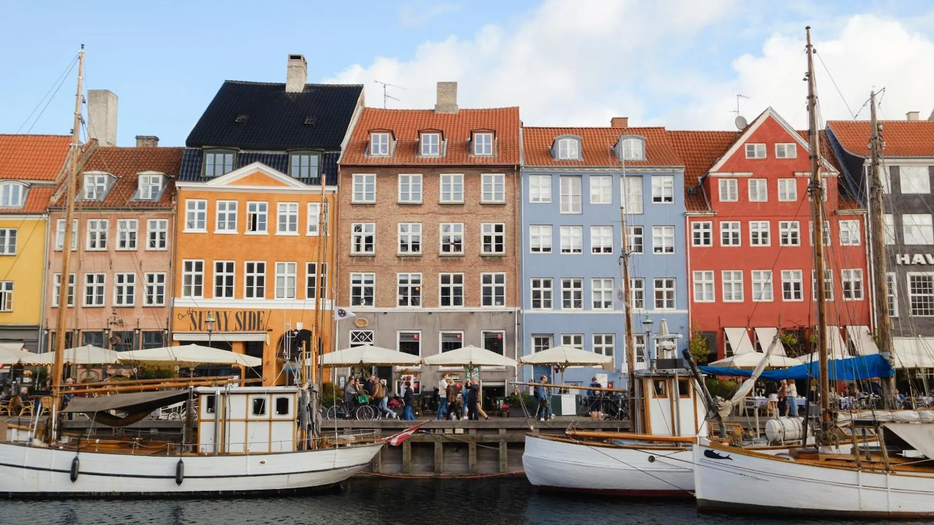 Located In The Heart Of Copenhagen Apartment